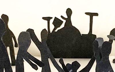 Menschen begegnen sich auf Plätzen